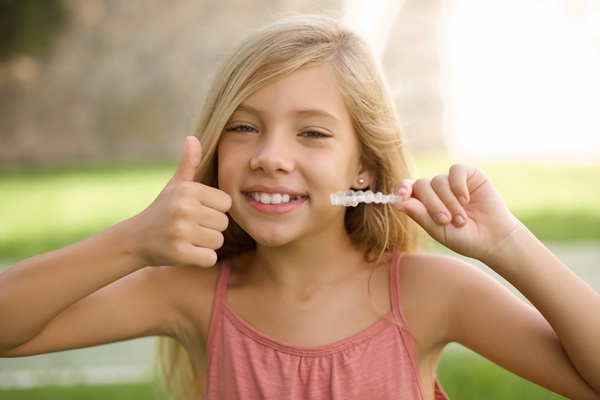 Traditional Braces Vs  Clear Braces For Teens